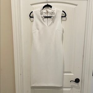 Calvin Klein Elegant White Sleeveless Dress
